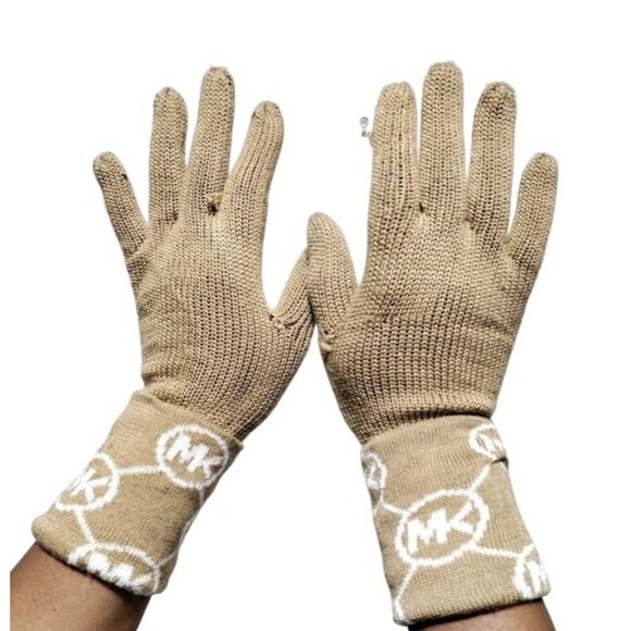 Michael Kors Stylish Comfortable Warm Knit Signature Logo Cuffs Gloves, Tan - Picture 4 of 5